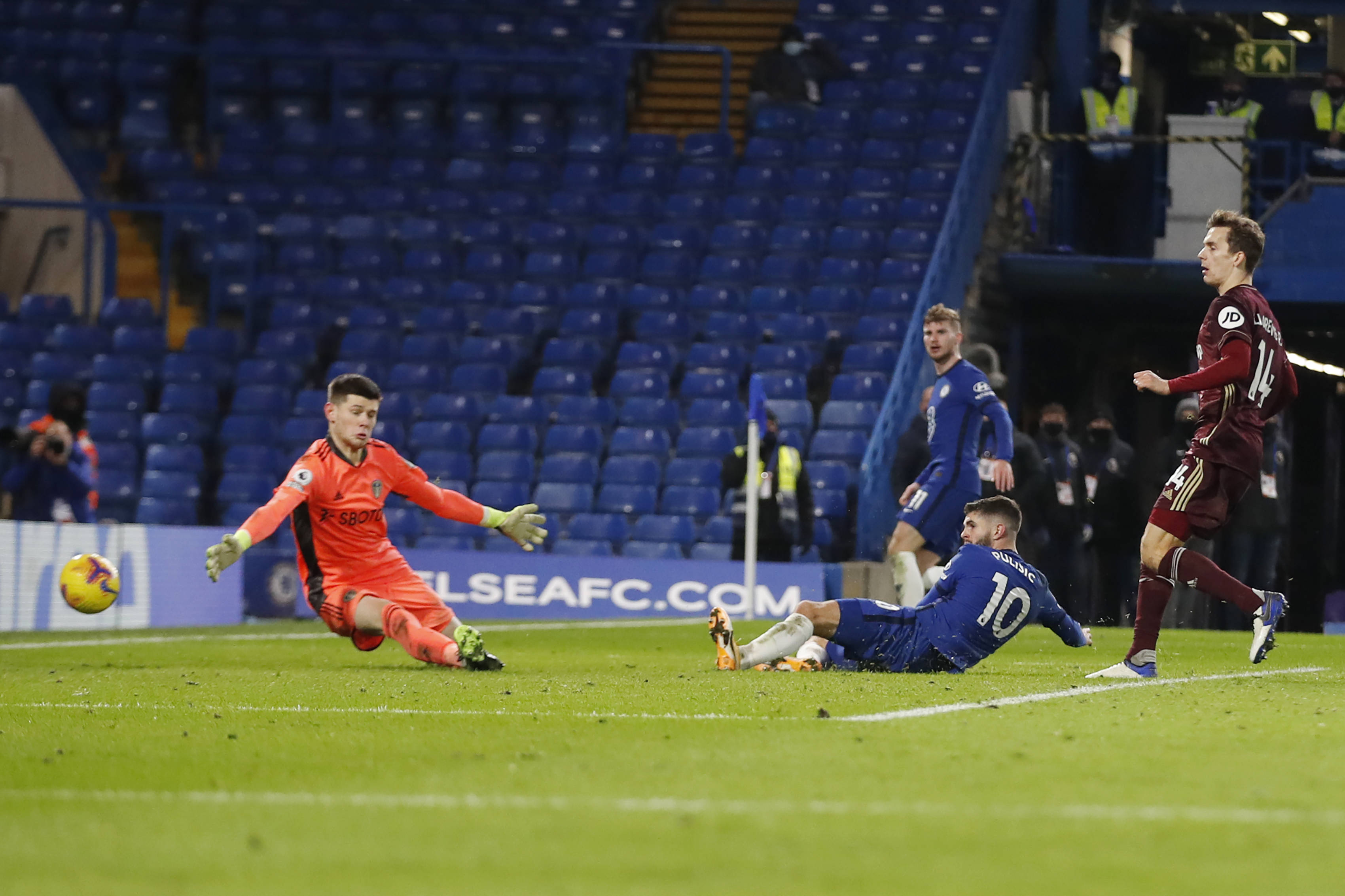 在本届比赛 在本届比赛